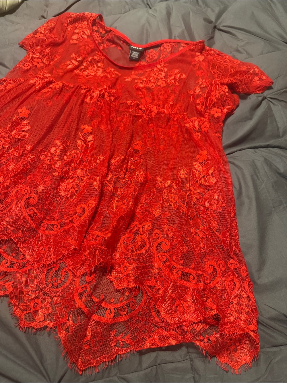 Red Lace Short-Sleeve Women's Top